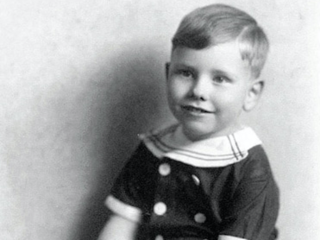 زندگینامه وارن بافت | از کودکی تا ثروتمندترین فرد دنیا Warren Buffet