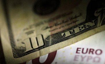 Dollar Slips, Euro Stabilizes Ahead of EU Summit, ECB Meeting